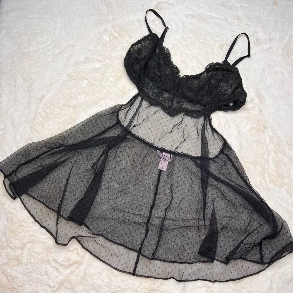 Victoria’s Secret Black Sheer Lace Slip Size Medium